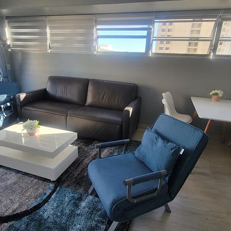 Waikiki Condo 2 Bedrooms 2 Bathrooms With 1 Free Parking Space โฮโนลูลู ภายนอก รูปภาพ