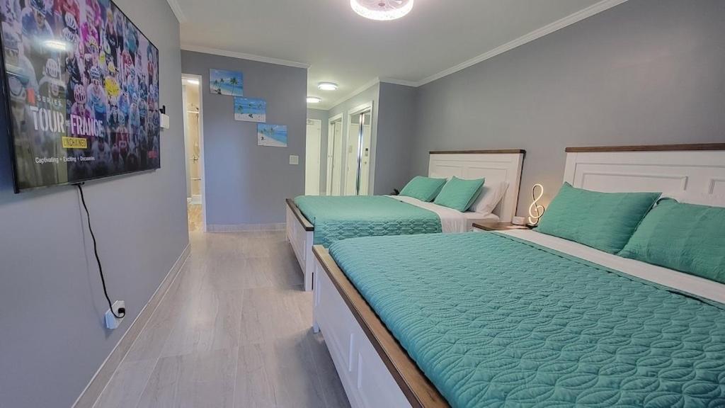 Waikiki Condo 2 Bedrooms 2 Bathrooms With 1 Free Parking Space โฮโนลูลู ภายนอก รูปภาพ