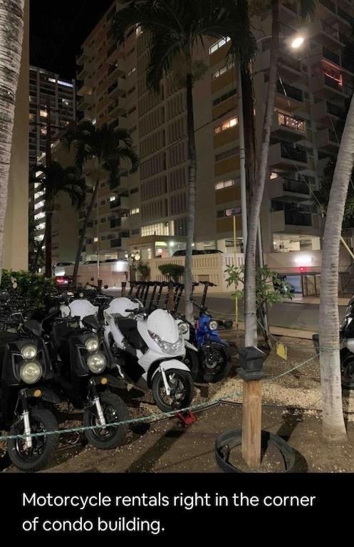 Waikiki Condo 2 Bedrooms 2 Bathrooms With 1 Free Parking Space โฮโนลูลู ภายนอก รูปภาพ