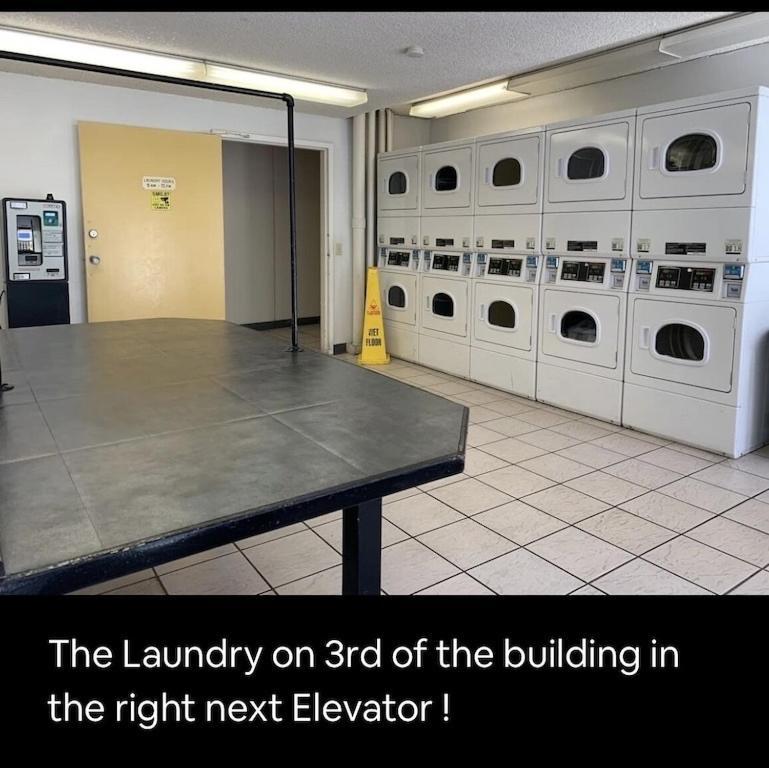 Waikiki Condo 2 Bedrooms 2 Bathrooms With 1 Free Parking Space โฮโนลูลู ภายนอก รูปภาพ