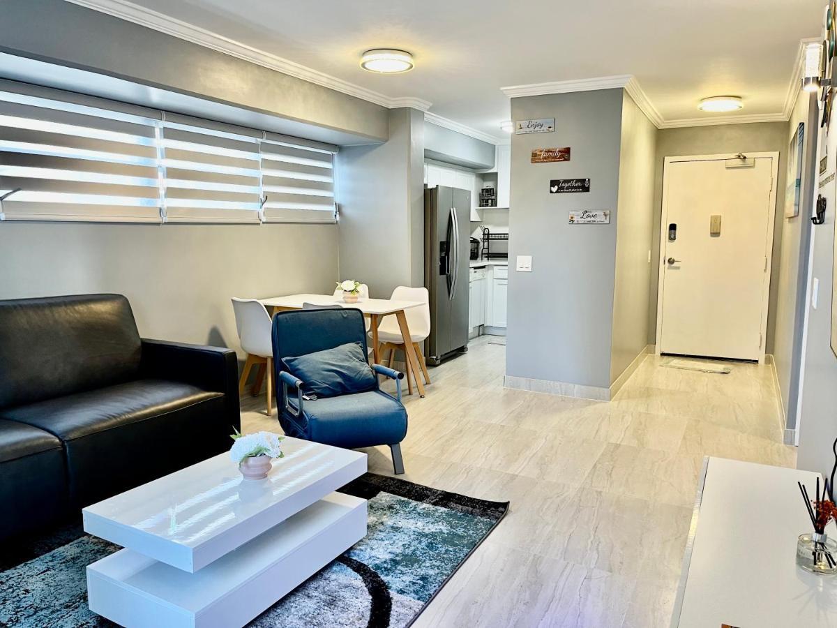 Waikiki Condo 2 Bedrooms 2 Bathrooms With 1 Free Parking Space โฮโนลูลู ภายนอก รูปภาพ