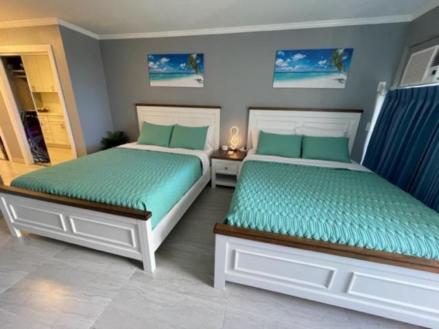 Waikiki Condo 2 Bedrooms 2 Bathrooms With 1 Free Parking Space โฮโนลูลู ภายนอก รูปภาพ