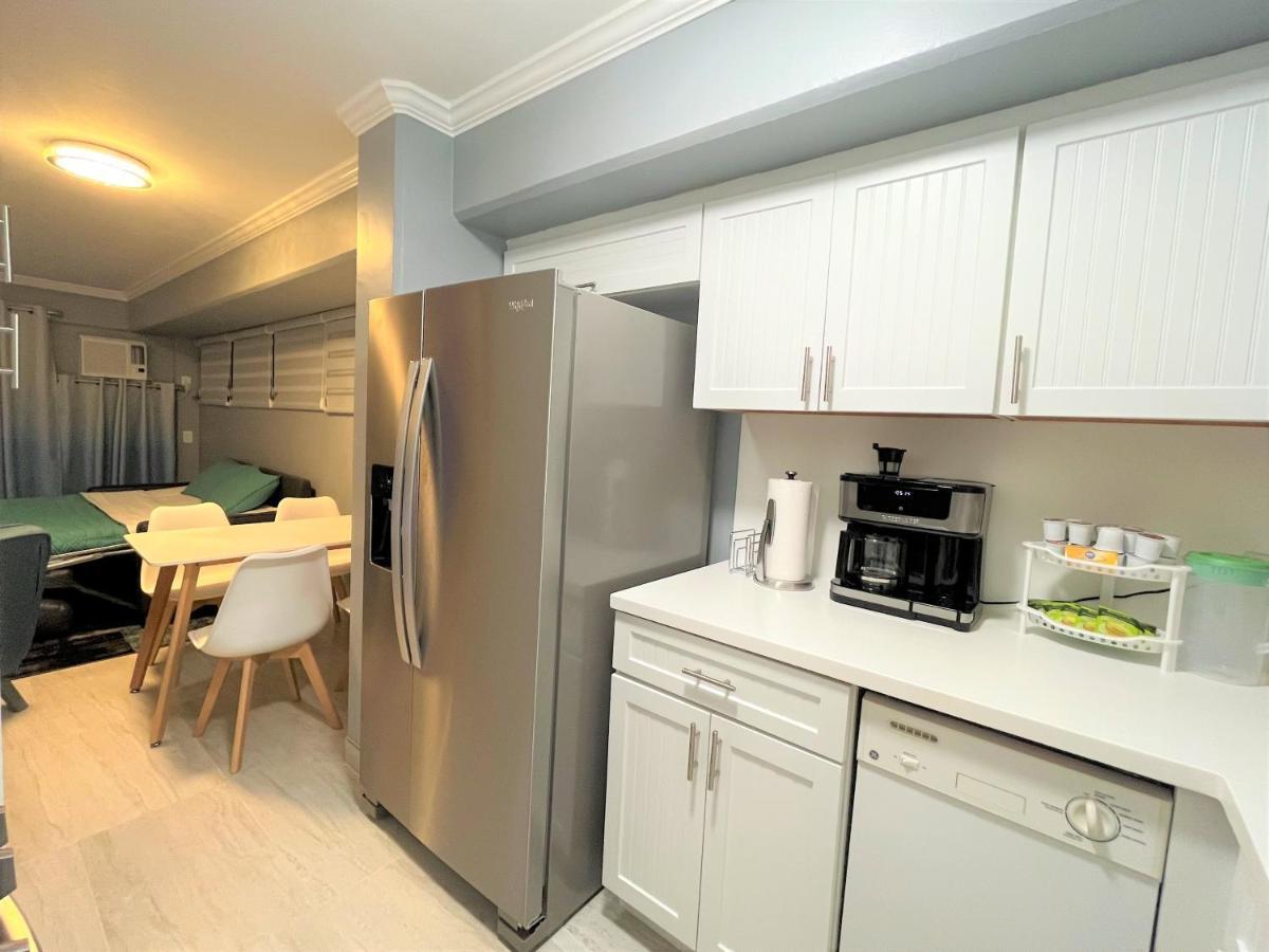 Waikiki Condo 2 Bedrooms 2 Bathrooms With 1 Free Parking Space โฮโนลูลู ภายนอก รูปภาพ