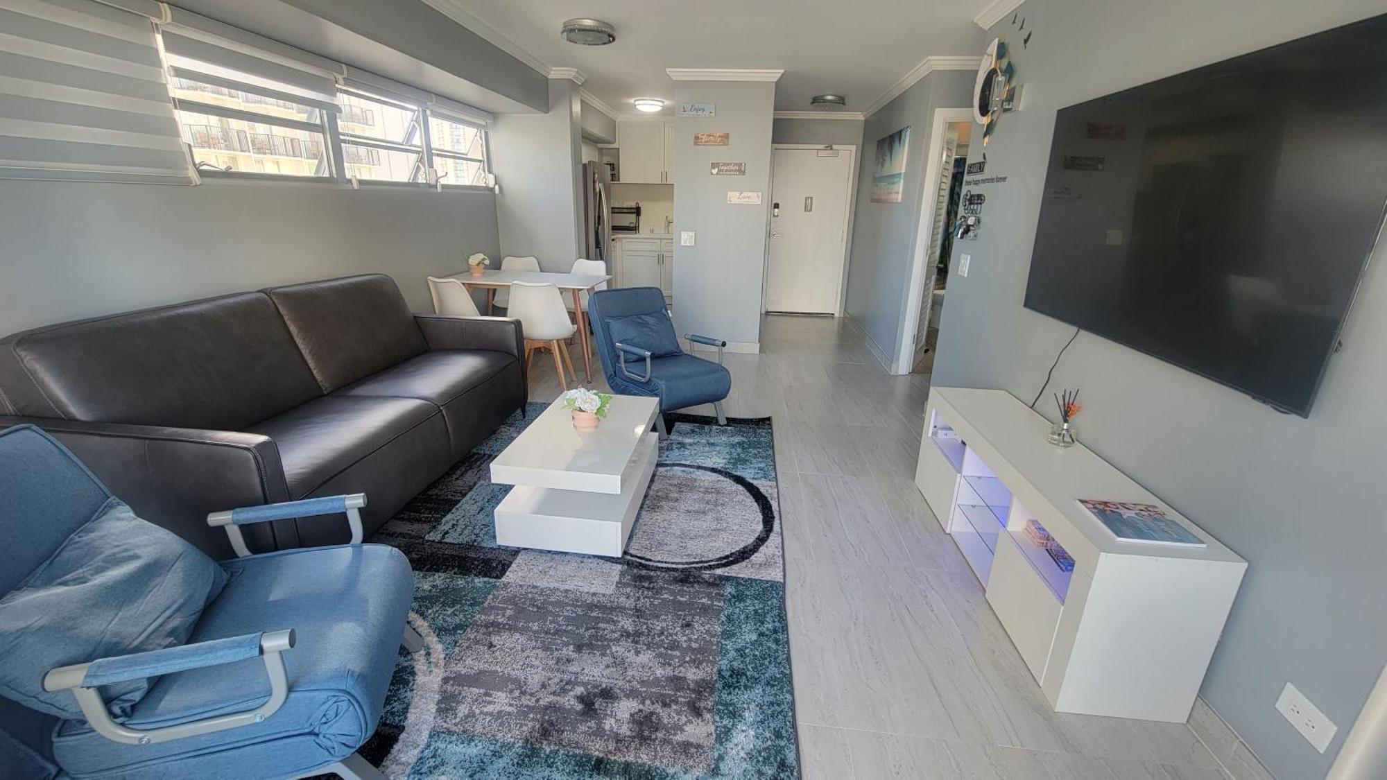 Waikiki Condo 2 Bedrooms 2 Bathrooms With 1 Free Parking Space โฮโนลูลู ภายนอก รูปภาพ