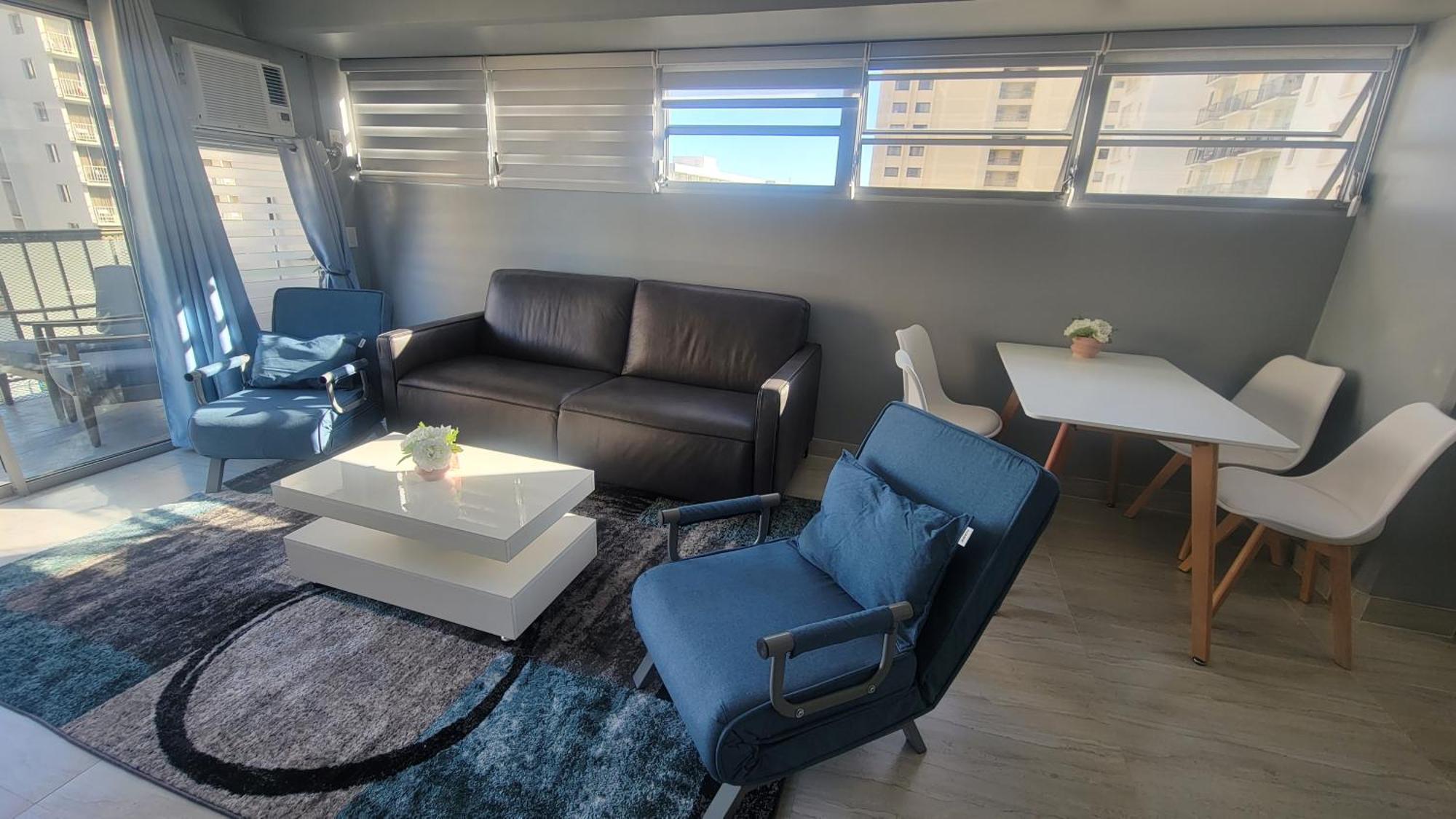 Waikiki Condo 2 Bedrooms 2 Bathrooms With 1 Free Parking Space โฮโนลูลู ภายนอก รูปภาพ