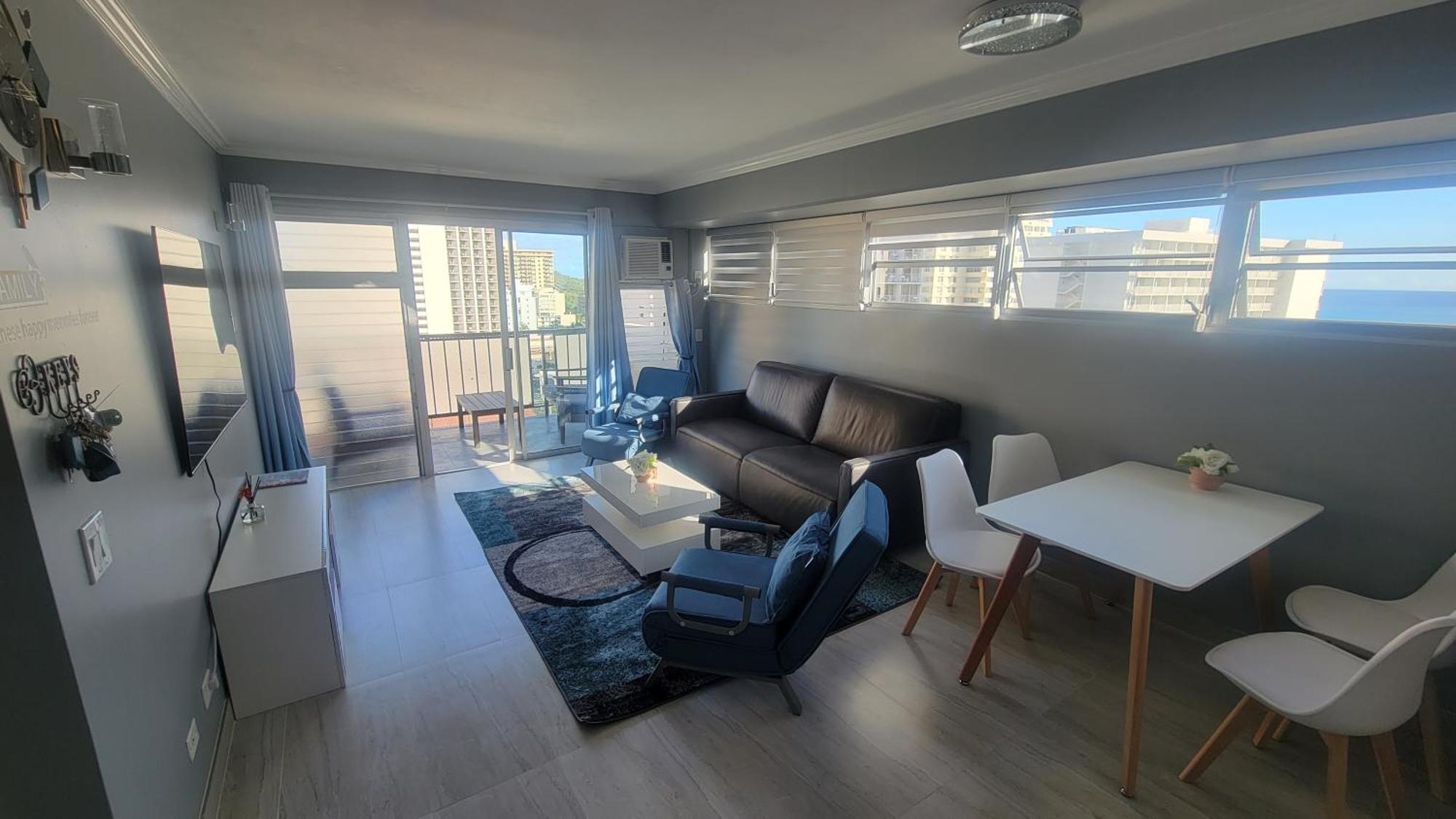 Waikiki Condo 2 Bedrooms 2 Bathrooms With 1 Free Parking Space โฮโนลูลู ภายนอก รูปภาพ